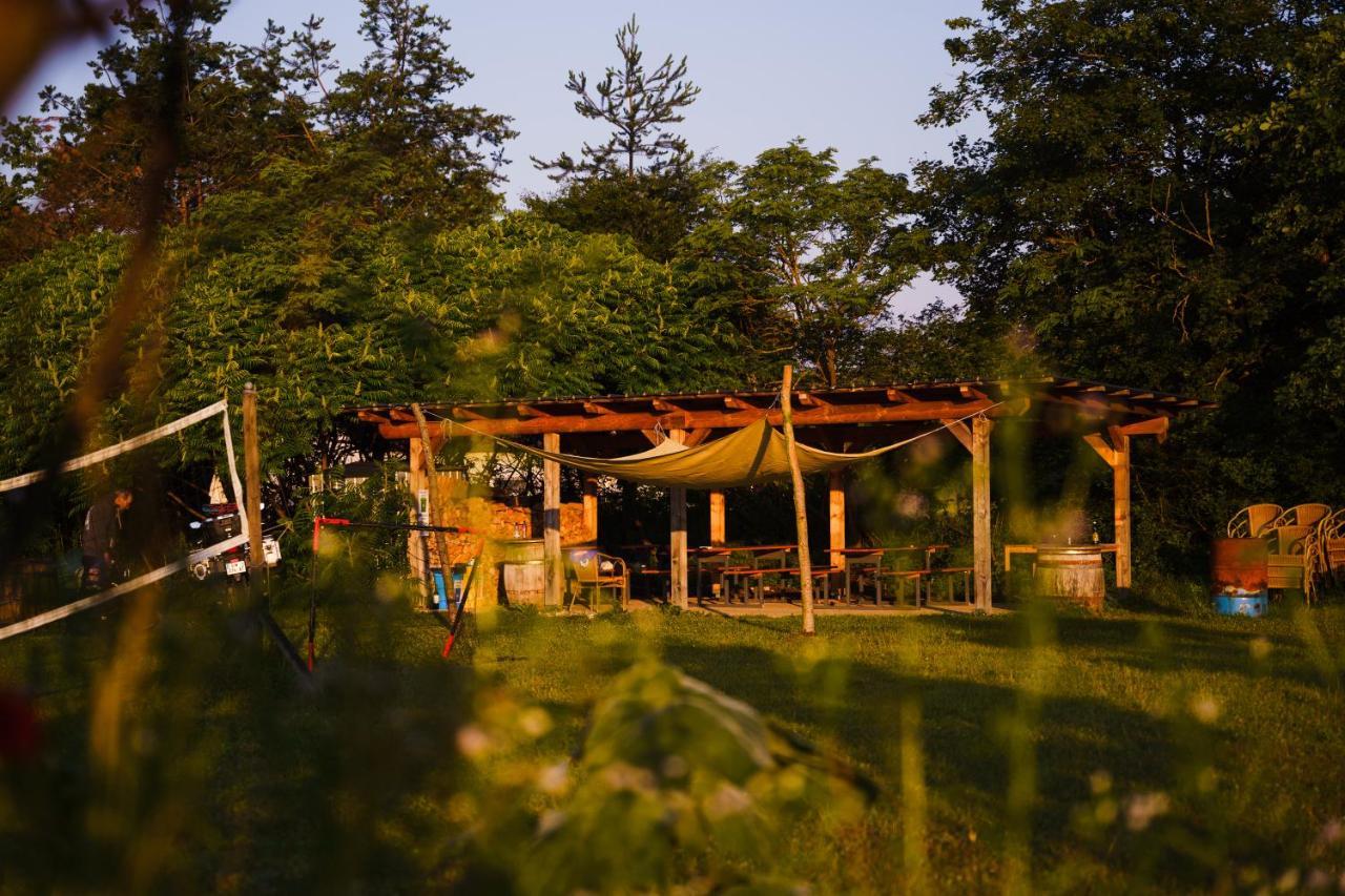 Camping @ Nogometni Golf Ljubljana Liubliana Exterior foto